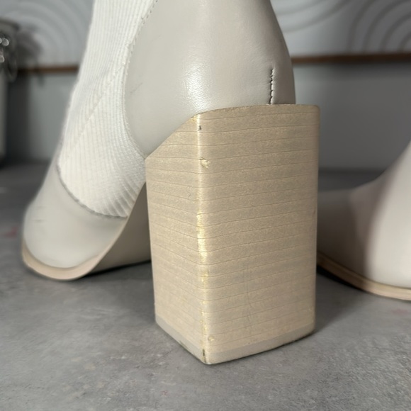 STEVE MADDEN ankle sock boots. Size 8.5 - Picture 7 of 8